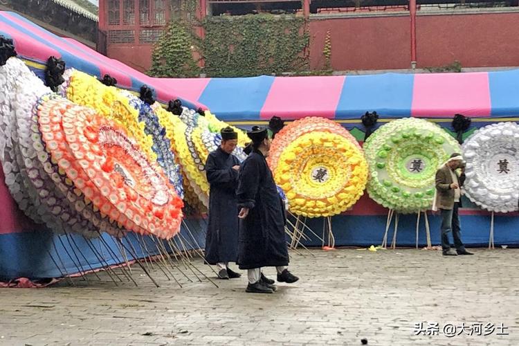 道士算卦为啥那么准(终南山千年楼观台) - 天华易学