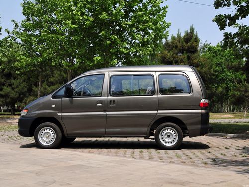 【图】菱智 2015款 v3 1.5l 5座特惠型报价_图片_东风