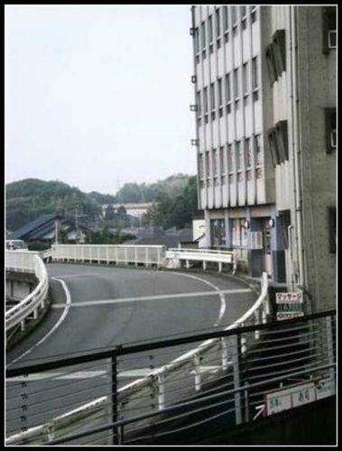 【 反弓路煞 】