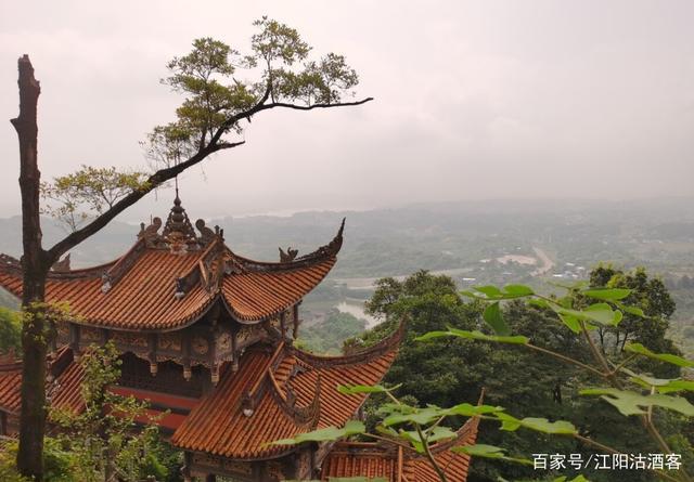 韩湘子眷恋泸州方山不肯走,张果老果断劝离,留下仙人印记
