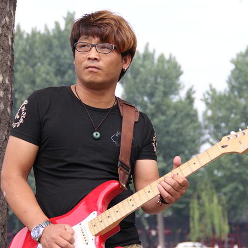  p>《结婚那么贵》是一首歌曲,由歌手刘阳演唱. /p>