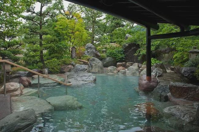 庄川温泉乡北陆的宝石日本最后的冰雪桃源