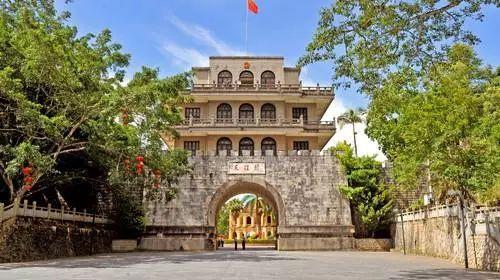 也跨过越南的归春河 景致迷人 同时还有发生过 "镇南关起义"的凭祥