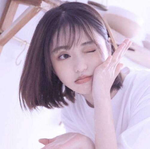 微信文艺深沉时尚女生头像