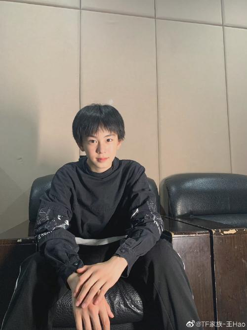 王浩晒自拍风景照