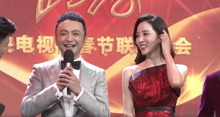 正文    李思思    不过在《挑战主持人》大赛冠军张蕾的"不思进取"下