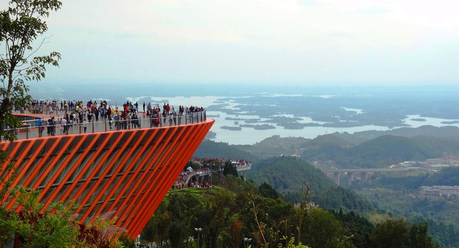《成都丹景山观景台》组照