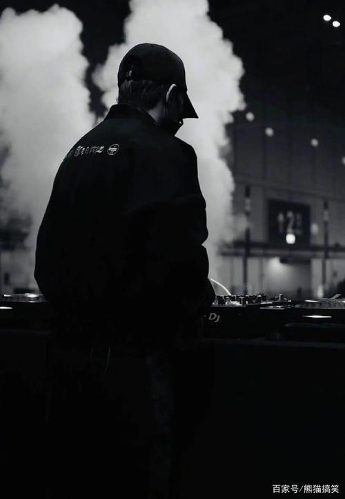 蔡徐坤背影杀手合集,有没有让你感觉到慢慢的安全感?