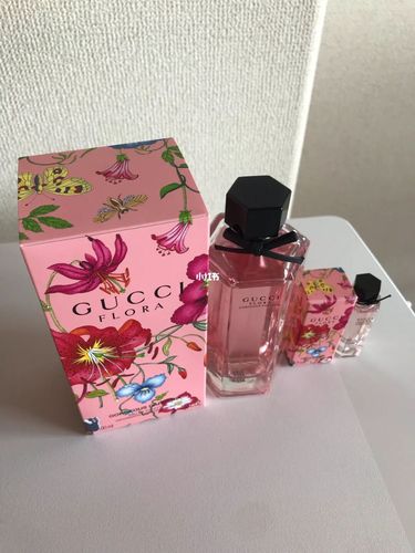 gucci flora_flora_古驰怎么样_gucci香水_栀子花_性感_美妆_香水