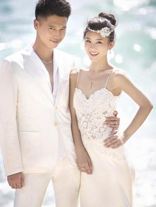 主页 娱乐资讯 明星娱乐 > 正文   2007年李小萌与王雷因拍摄《大浴女