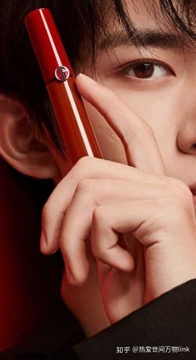 如何看待易烊千玺成为阿玛尼彩妆代言人?