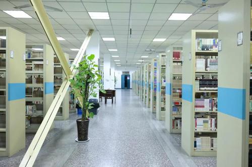 海量图片带你云游西安建筑科技大学华清学院,走起!