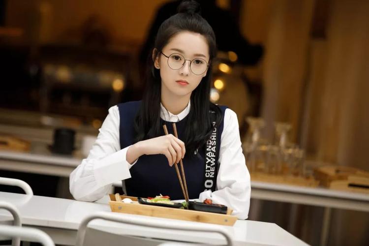 张馨月丨一年后终于换下创造101的置顶