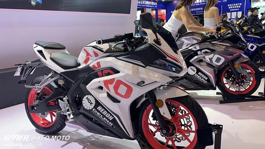 双缸台荣250r帅哦,哈罗摩托