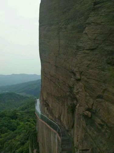本周末龟峰一日游
