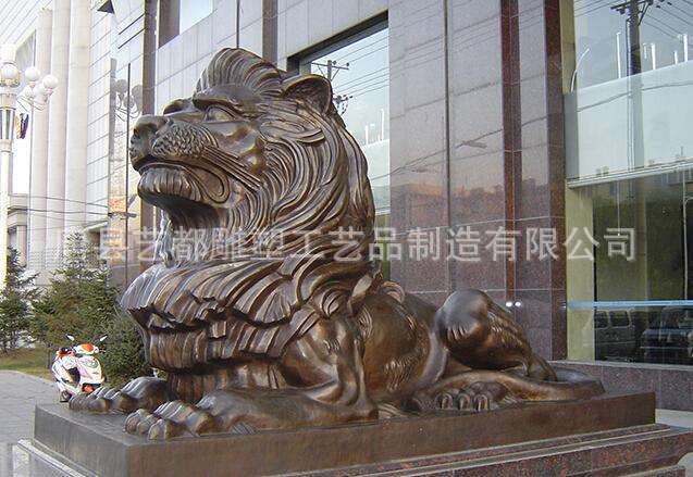 铸铜雕塑厂家定做 铜雕狮子 汇丰狮子 大型动物雕塑摆件