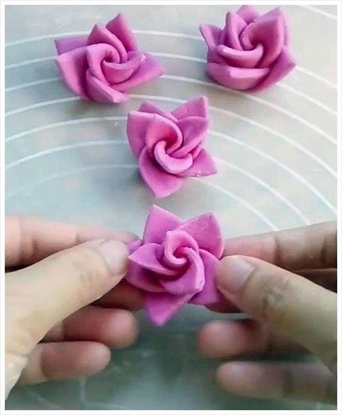 橡皮泥制作玫瑰花教程