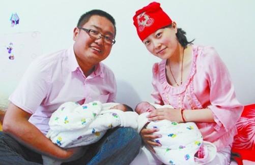 为让双胞胎吃母乳 白血病妈妈再推迟治疗(图)