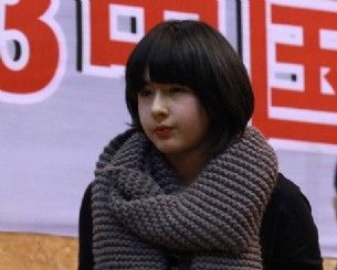 阿的江女儿观战清纯可人