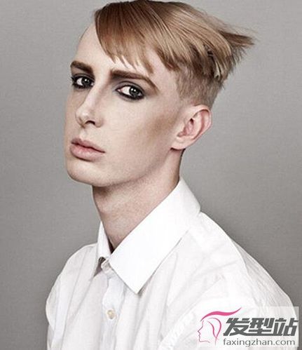 男生短发离子烫发型 干练利落尽显个性魅力