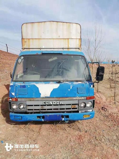 但通过它,还是让我们见识到了上世纪80年代日本卡车的超强技术实力