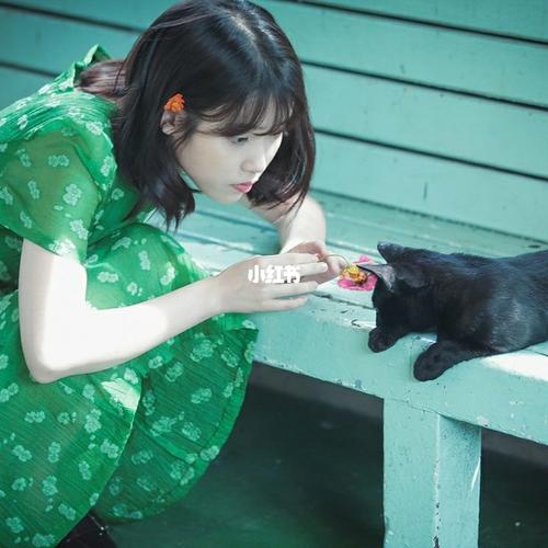 iu‖情侣头像_李知恩_情侣头像_暑假_iu李知恩_素材