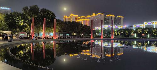 姊妹团聚在焦作