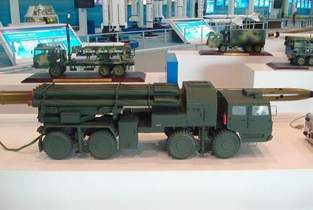 中国最新a200型火箭炮亮相 精度堪比巡航导弹