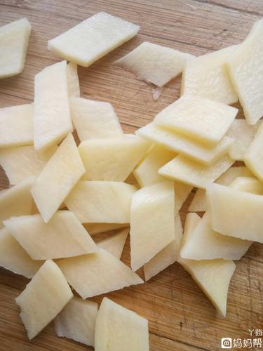 【美食日记】醋溜土豆如何切出好看的菱形土