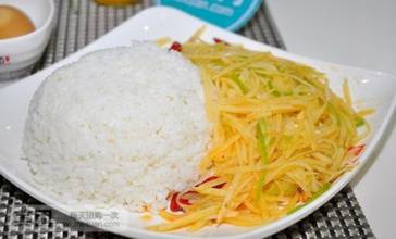 尖椒土豆丝盖饭