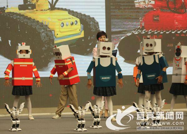 提升青少年科学素质2019年宜宾市青少年机器人竞赛举行
