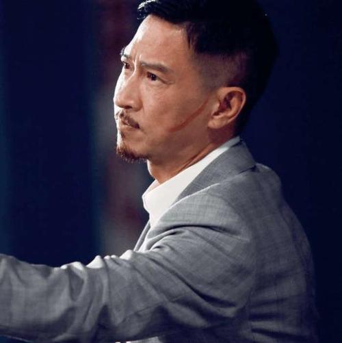 记者采访张家辉:被叫渣渣辉有什么感受 一旁的刘青云大笑不止
