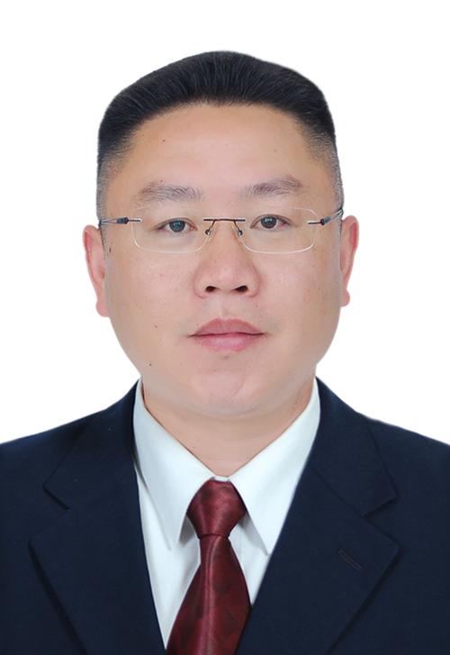  p>肖南,男,土家族,1976年1月出生,贵州思南人,1997年6月入党,1997年9