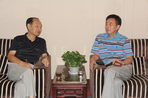 周本立会长调研江苏徽商