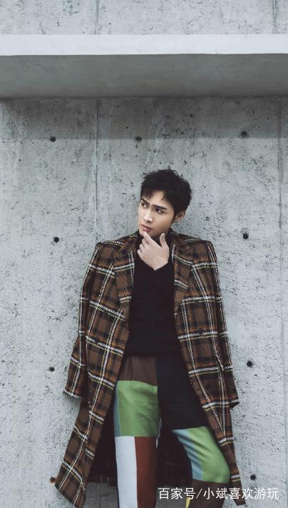 张彬彬:优雅帅气,眼神深情迷人