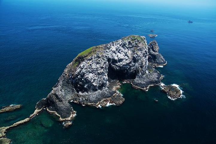 href="#" data-lemmaid="334825">澎湖列岛 /a>的一个属岛,包括大猫屿