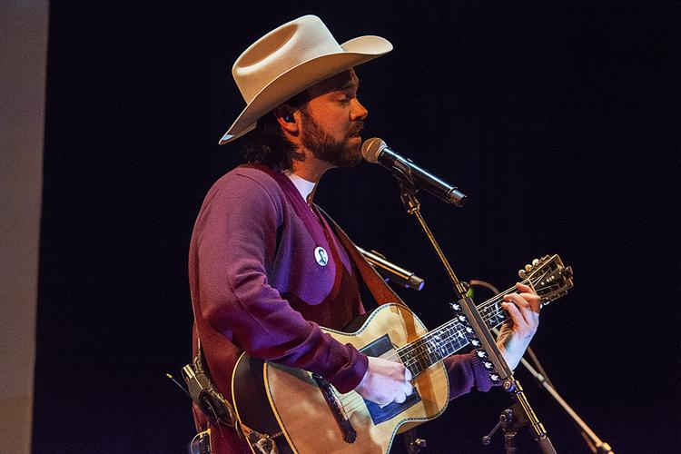 shakey graves delights vancouver fans once again