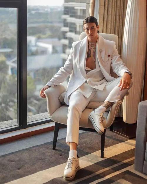 撞脸金城武,缅甸188cm男模paingtakhon火爆全网