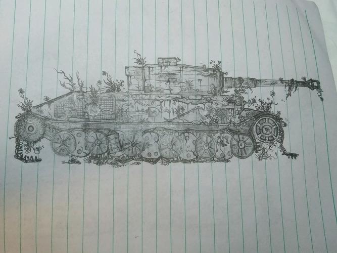 一辆被击毁的虎式p,你可以很明显的发现他用的是交错式负重轮,但其实