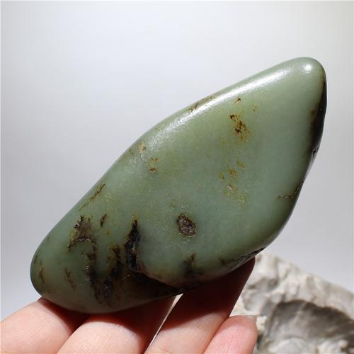 272克和田青玉籽料原石沙枣青新疆天然玉石原籽原皮保真褐皮实拍