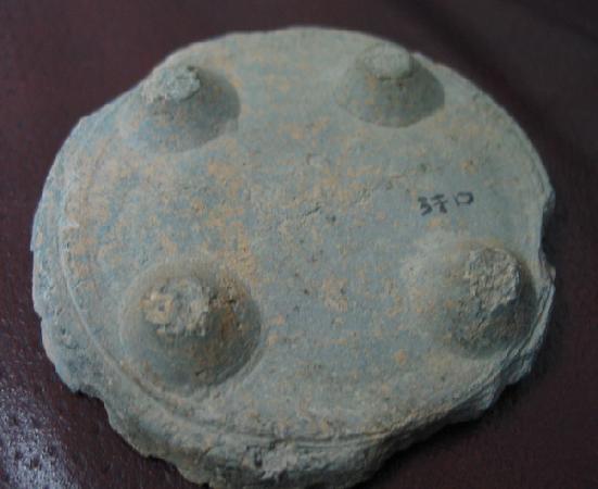 龙泉窑厚釉技术和粉青釉瓷器的烧造始于何时?