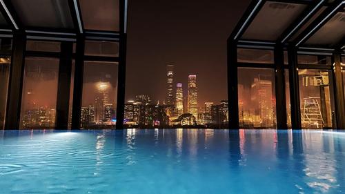 北京福庭酒店内部或周边的泳池
