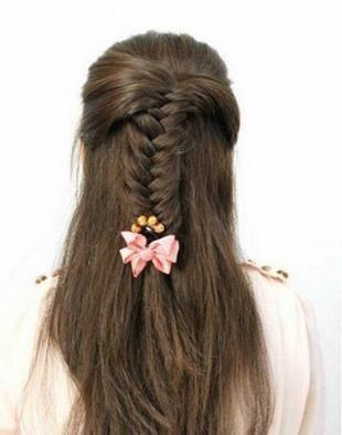 怎么编鱼骨辫五股鱼骨辫编发图解