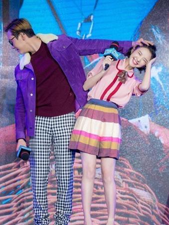 图唐艺昕陈伟霆新片定档唐唐自称爱扮丑