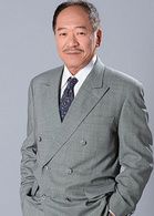 角色介绍:角色名:秦启宏演员名:傅雷 简介:润智汽车公司董事长,商场