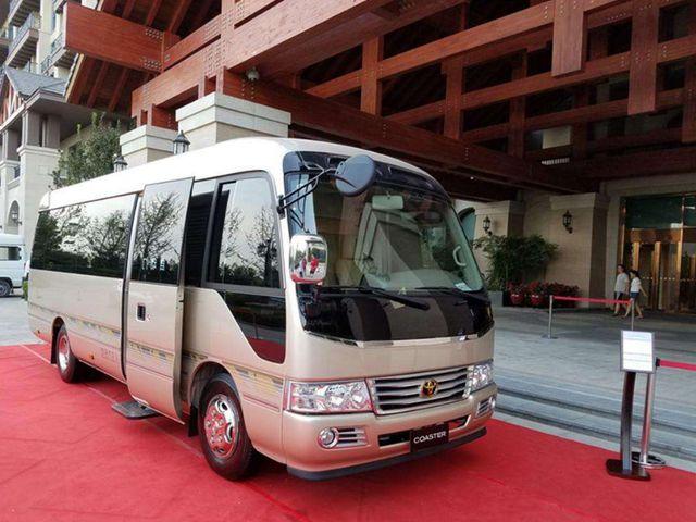 红旗高端公务车跟考斯特一样豪华或售98万不接受私人定制