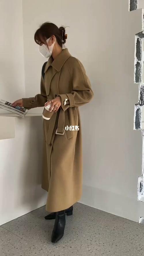 羊绒大衣驼色系搭配_驼色_羊绒大衣_大衣_时尚_穿搭