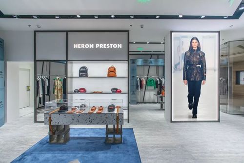 专访heron preston: 最糟糕的事,莫过于全新衣物被当成垃圾丢掉