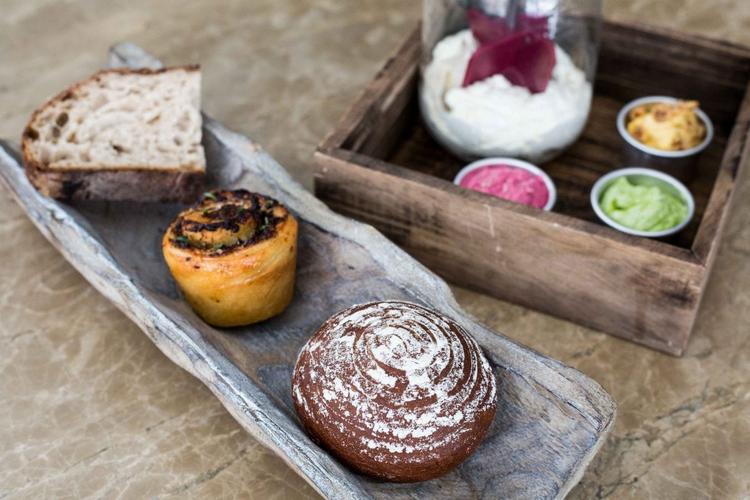 plate - bread flight