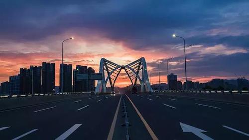 "都会城市,精致兰州",今天的兰州深安黄河大桥靓丽景色
